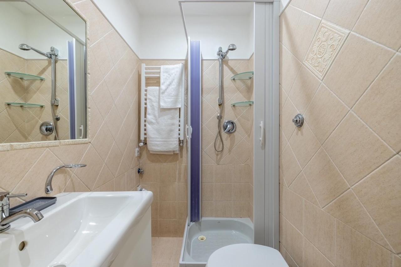 Elle Cavour Apartment Рим Экстерьер фото
